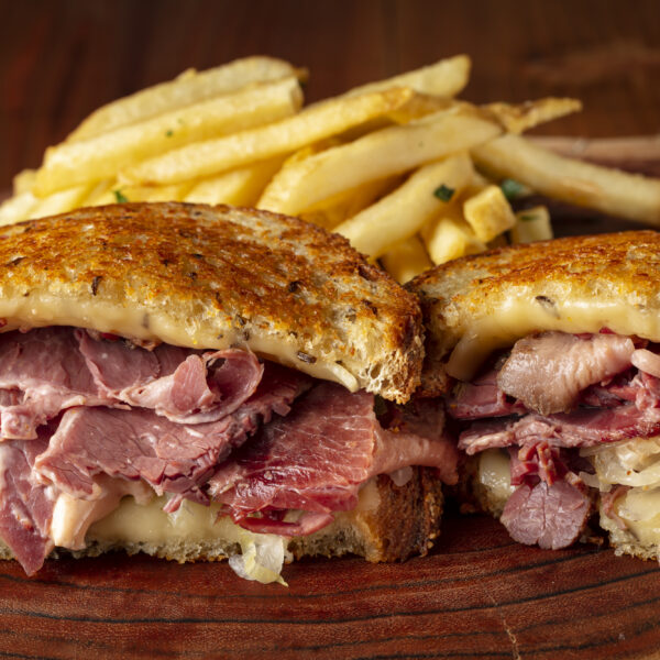 TRADITIONAL REUBEN SANDWICH