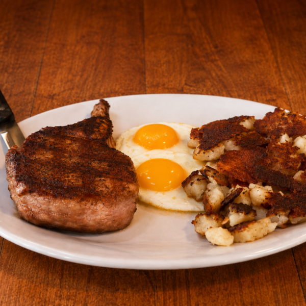 Pork Chop & Eggs (10 oz)